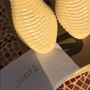 Yeezy 350 butters never worn